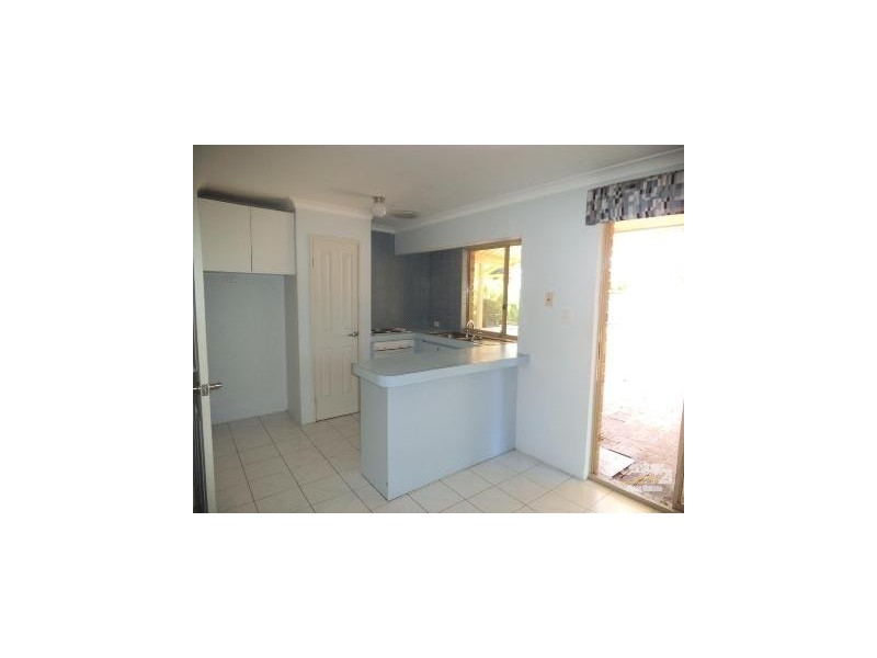 25 Gavarnie Way, Coodanup WA 6210