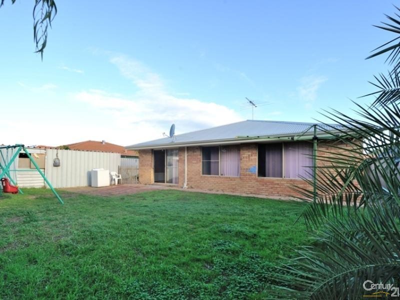 18 Buchanan Elbow, Greenfields WA 6210