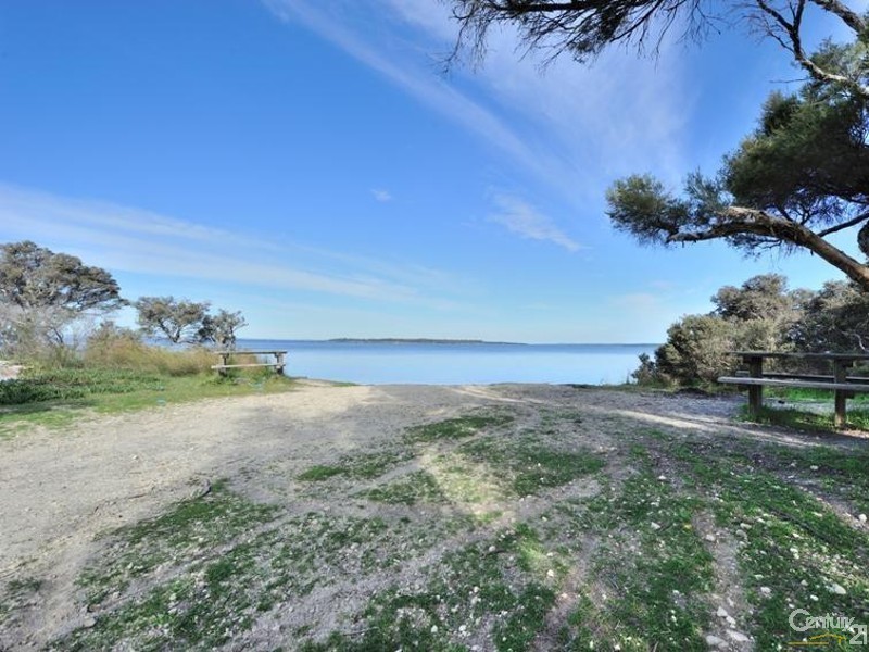 148 Pleasant Grove Circle, Falcon WA 6210