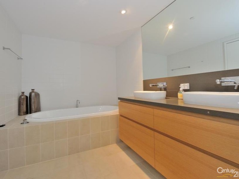 602 Bridgepoint 3 Marco Polo Drive, Mandurah WA 6210