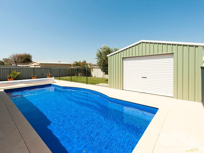 18 Bentley Street, Singleton WA 6175
