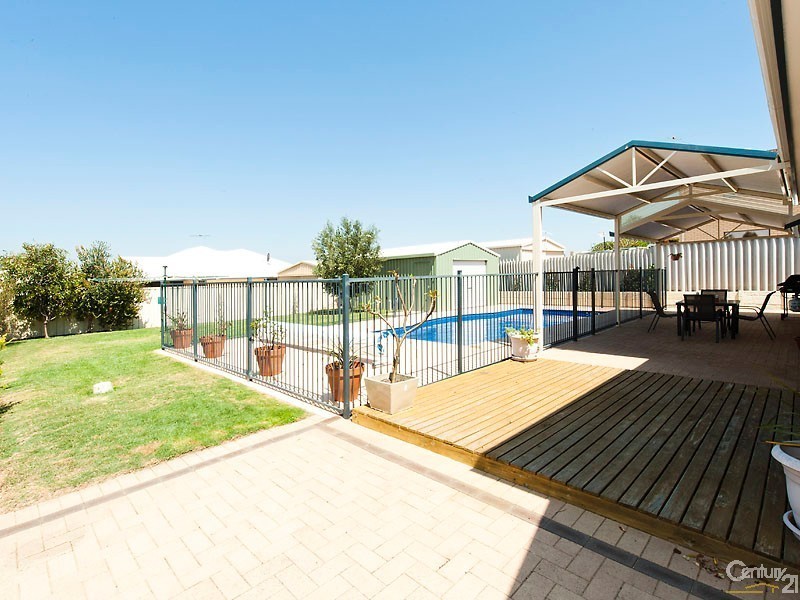 18 Bentley Street, Singleton WA 6175
