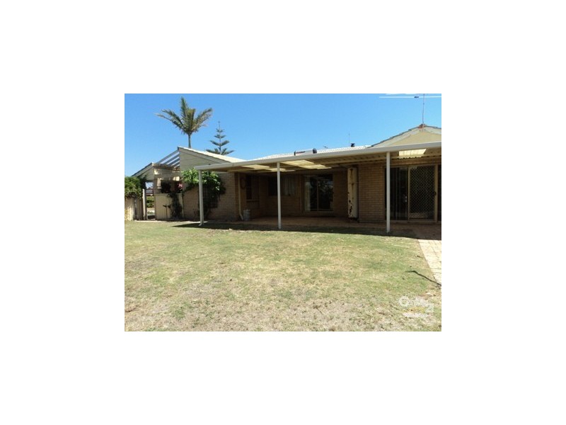 4 Hickory Court, Halls Head WA 6210