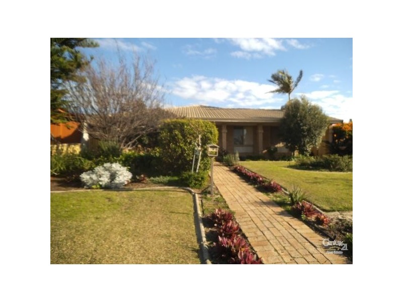 4 Hickory Court, Halls Head WA 6210