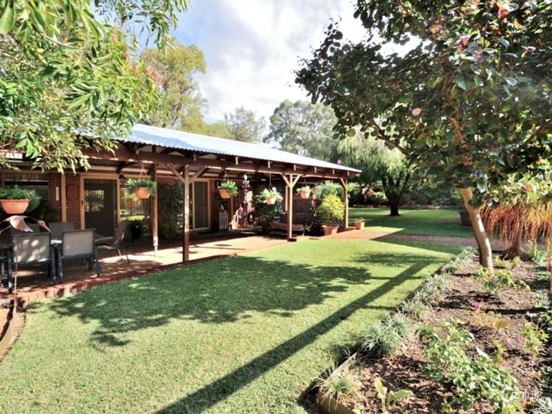 225 Lakes Road, Country Road, Greenfields WA 6210