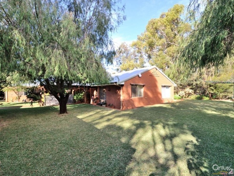 225 Lakes Road, Country Road, Greenfields WA 6210