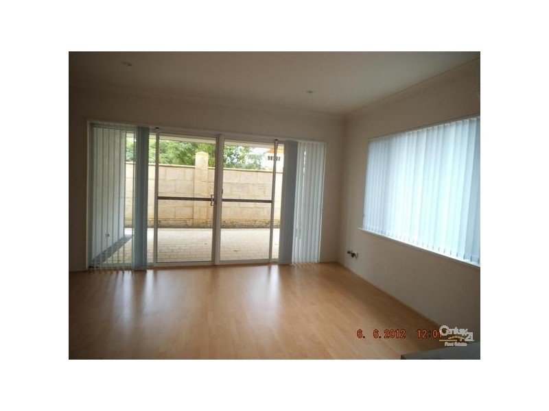 10 Illyarrie Avenue, Falcon WA 6210