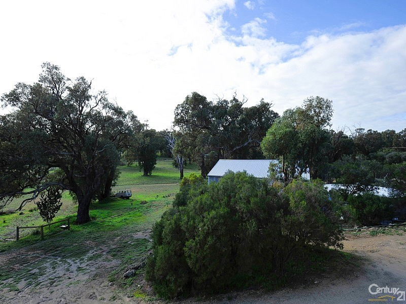 108 Peppermint Drive, Lake Clifton WA 6215