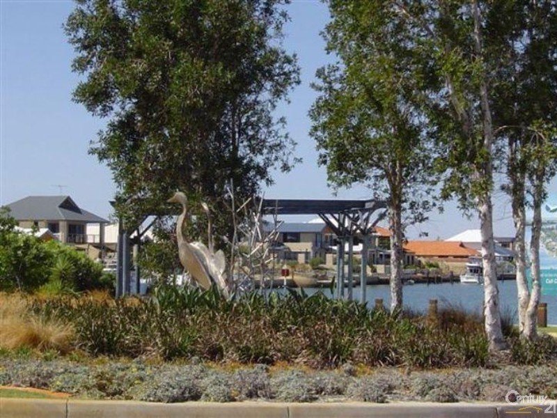 41 Waterlily Drive, Dudley Park WA 6210