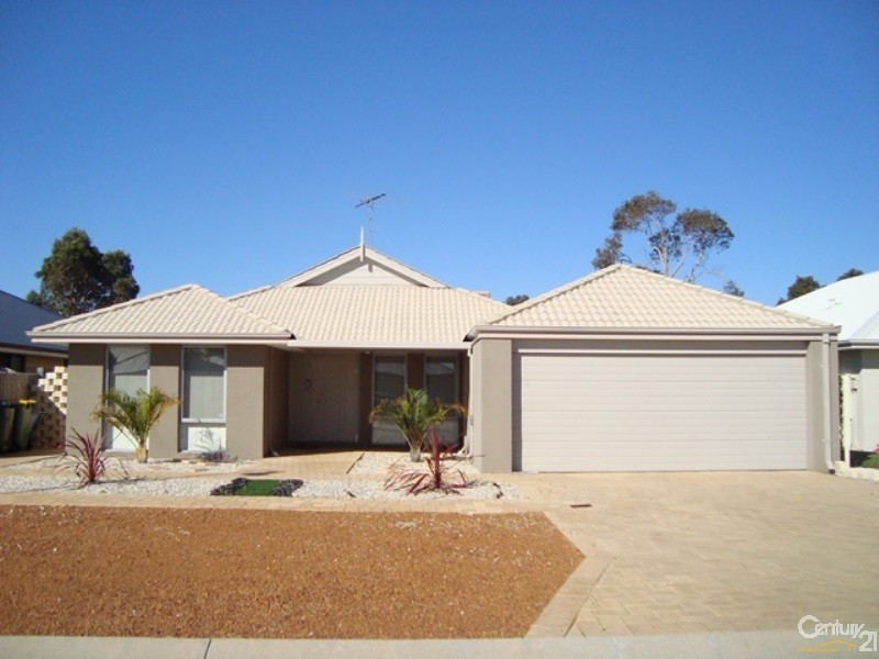 18 Anhinga Trail, Dudley Park WA 6210