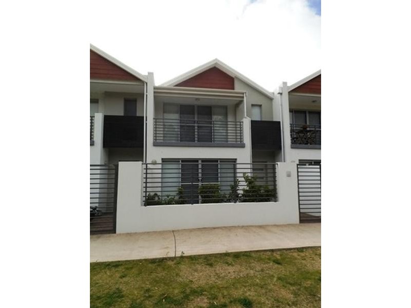 10/5 Bower Drive, Erskine WA 6210