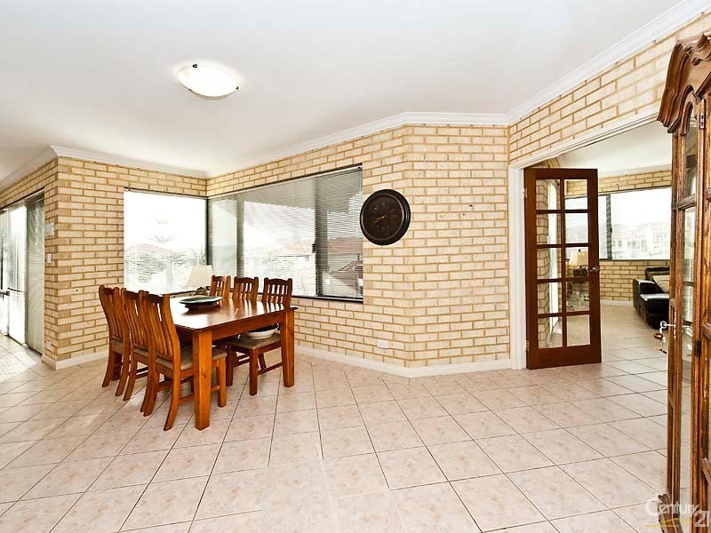 103 Westview Parade, Wannanup WA 6210