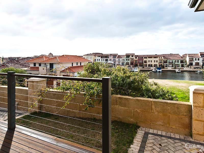 103 Westview Parade, Wannanup WA 6210