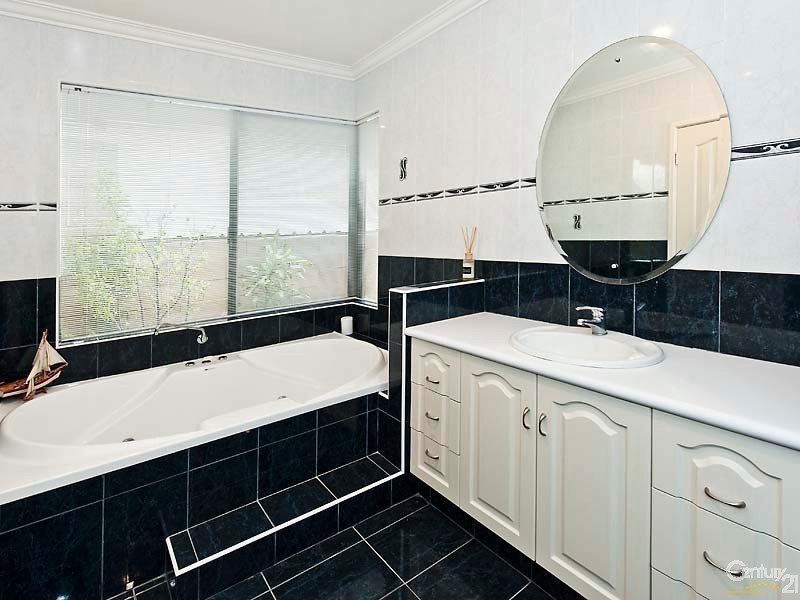 103 Westview Parade, Wannanup WA 6210