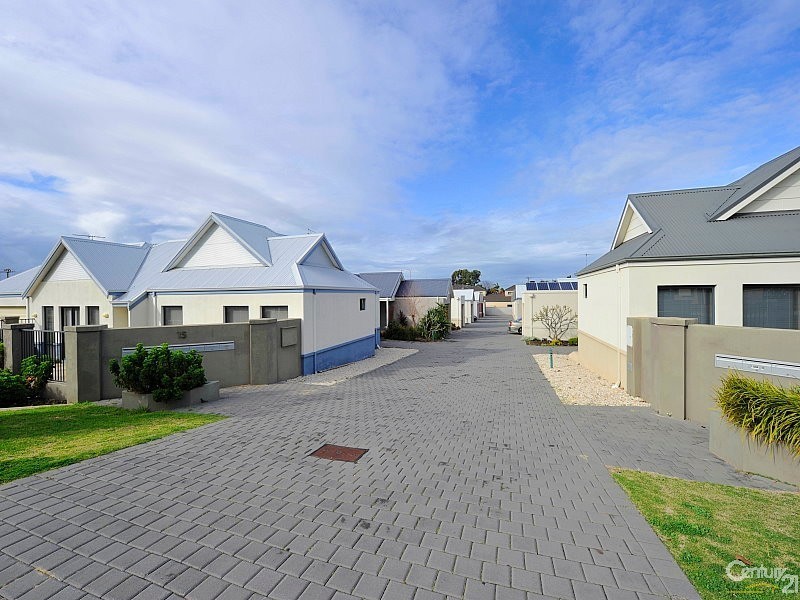 4/15 Creery Street, Dudley Park WA 6210