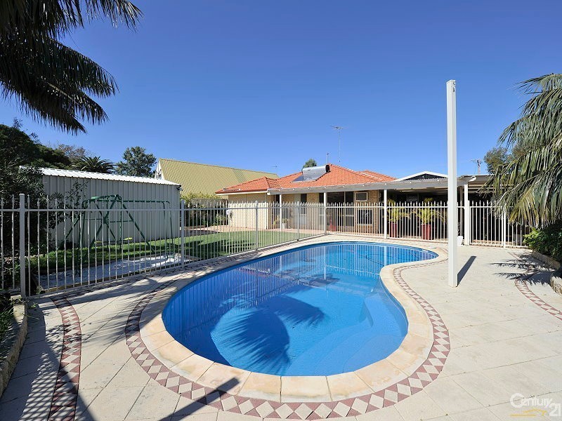 12 Acheron Road, San Remo WA 6210