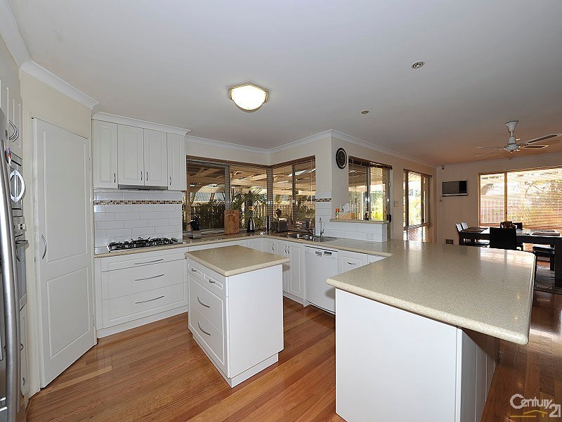 12 Acheron Road, San Remo WA 6210