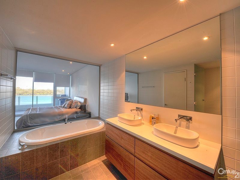 402 Seapoint 5 Marco Polo Drive, Mandurah WA 6210