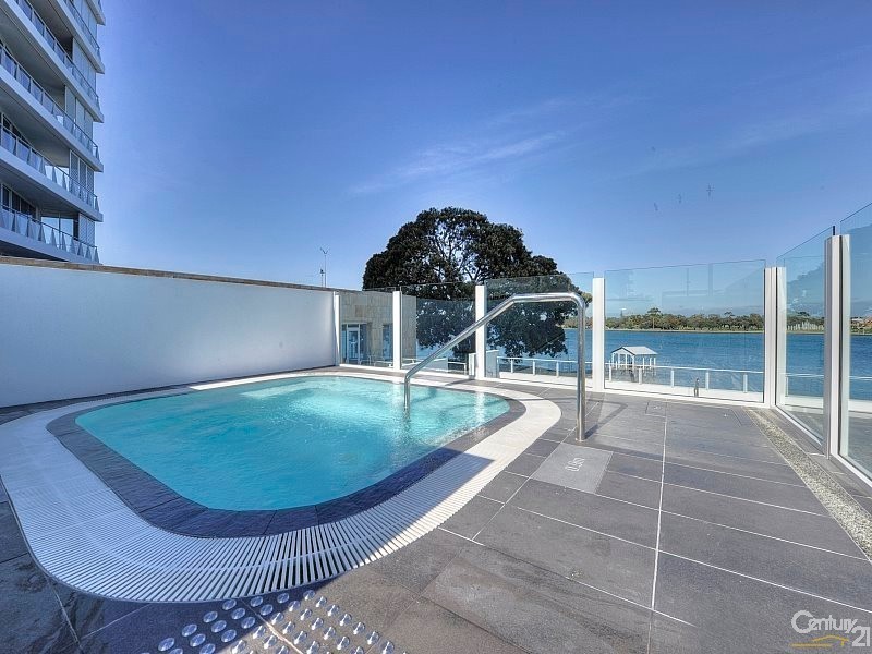 402 Seapoint 5 Marco Polo Drive, Mandurah WA 6210