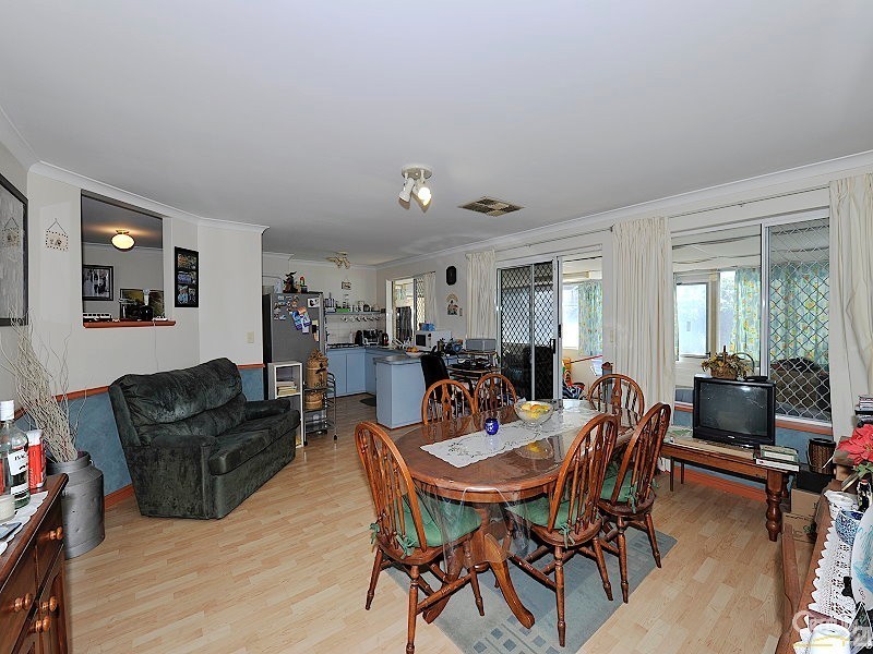 4 Bunda Place, Waikiki WA 6169