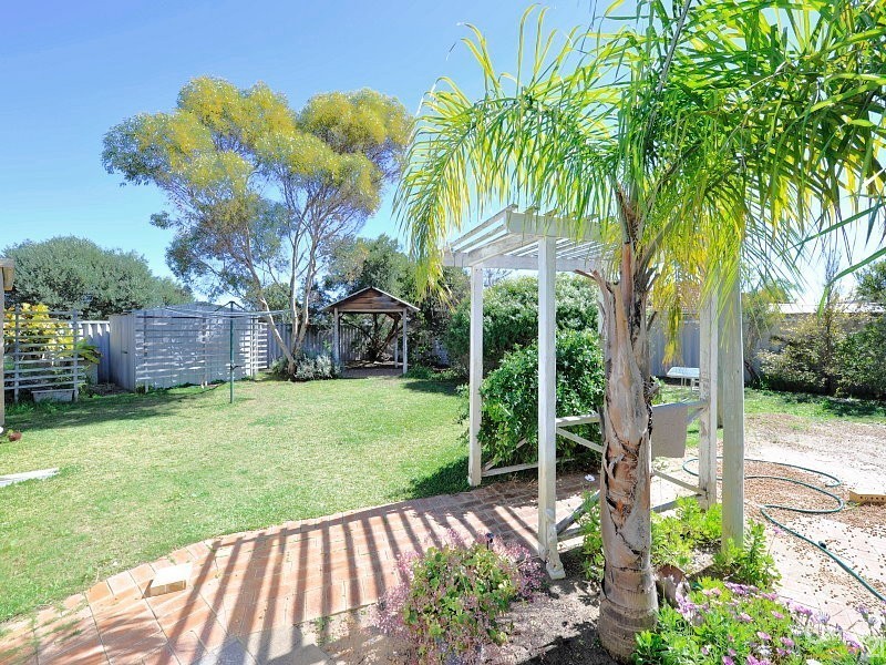 4 Bunda Place, Waikiki WA 6169