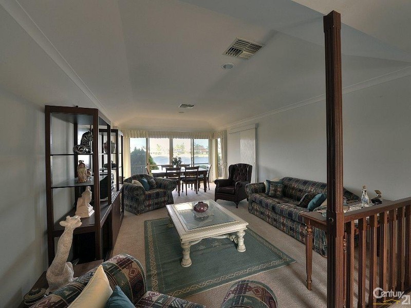 59 Blackwood Parade, Dudley Park WA 6210