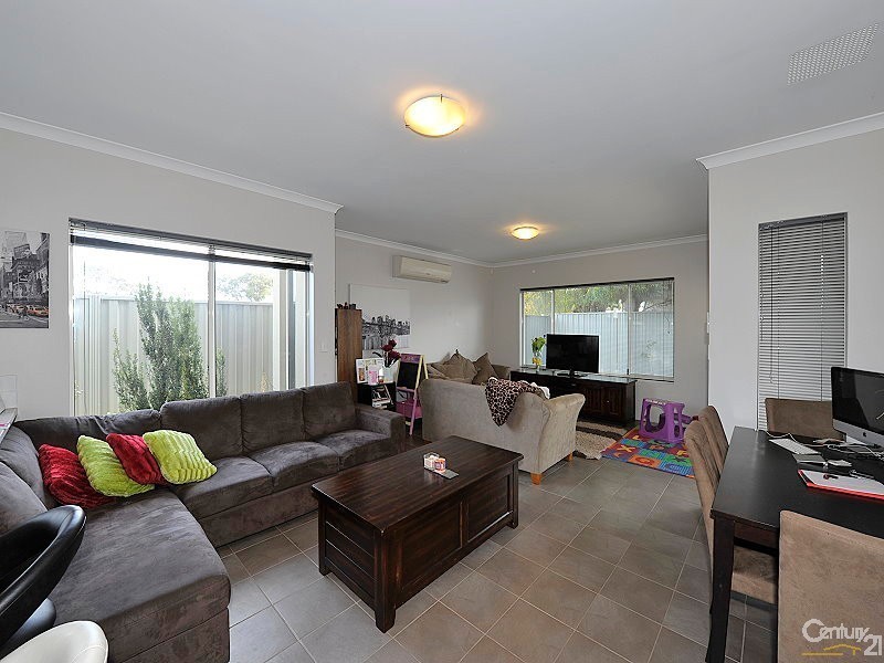 16 Butcherbird Loop, Erskine WA 6210