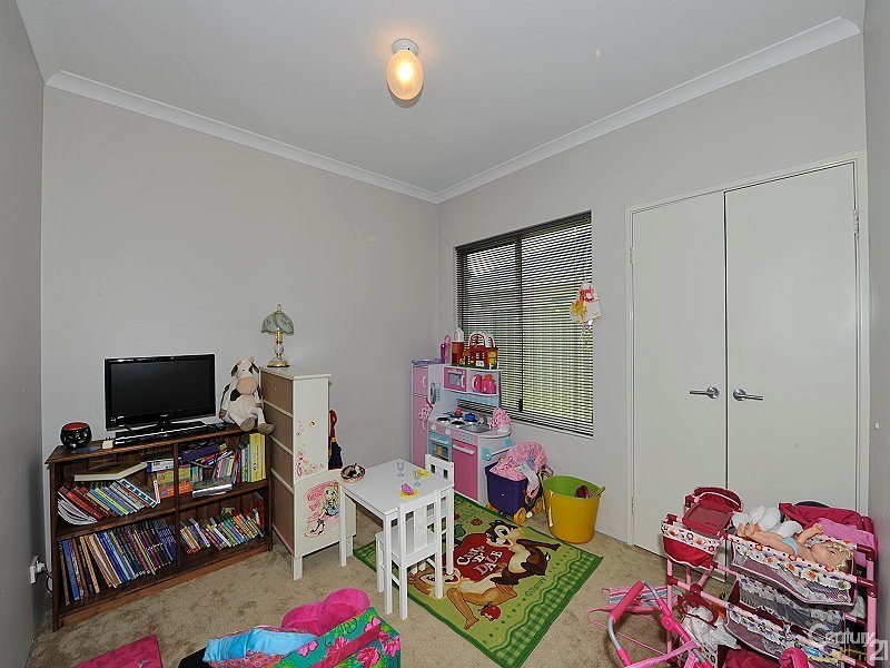 16 Butcherbird Loop, Erskine WA 6210