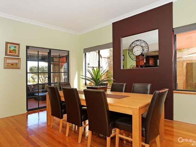 49 Darwin Terrace, Dudley Park WA 6210