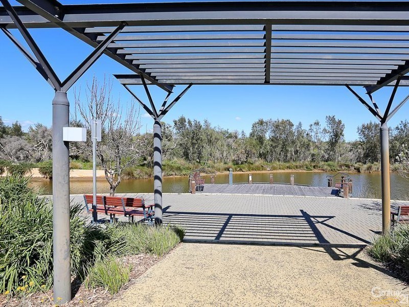 49 Darwin Terrace, Dudley Park WA 6210