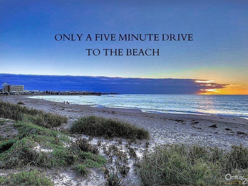 23 Inverness Drive, Meadow Springs WA 6210