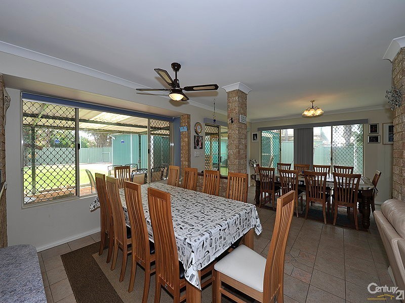 23 Inverness Drive, Meadow Springs WA 6210