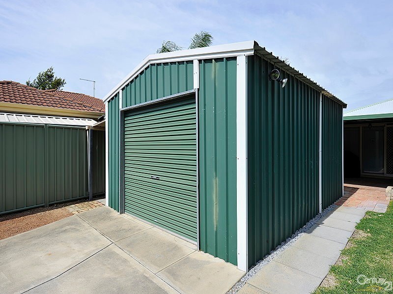 23 Inverness Drive, Meadow Springs WA 6210