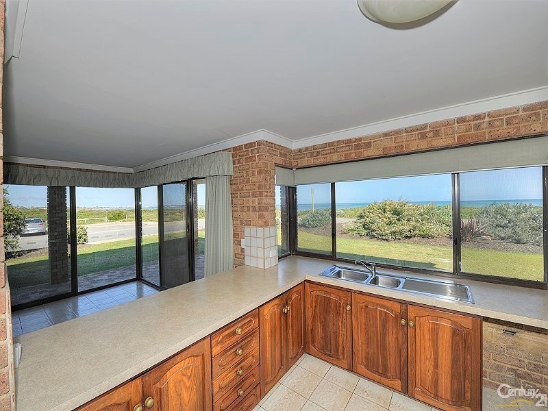 1 Ormsby Terrace, San Remo WA 6210
