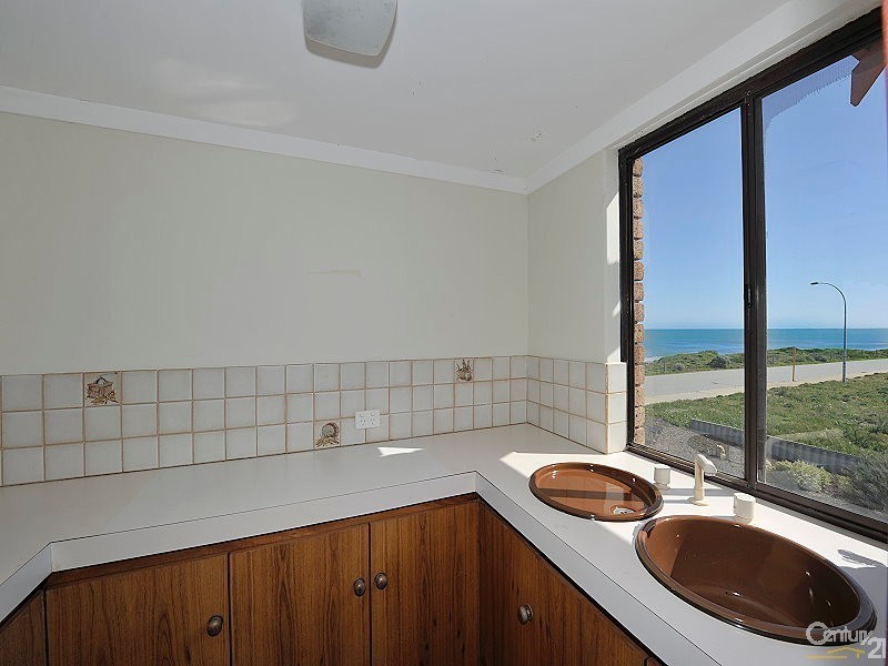 1 Ormsby Terrace, San Remo WA 6210