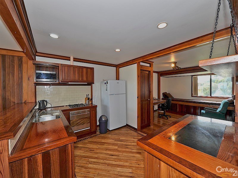 7 Parmelia Way, Madora Bay WA 6210