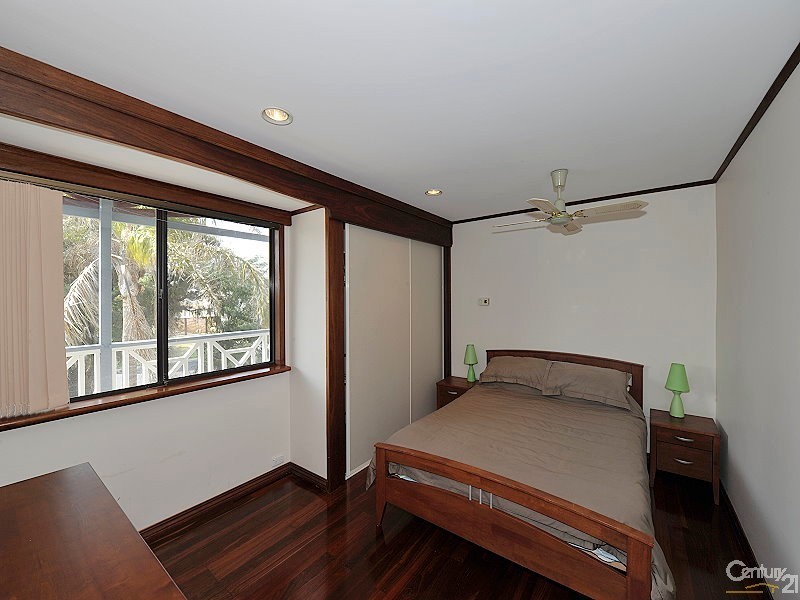 7 Parmelia Way, Madora Bay WA 6210