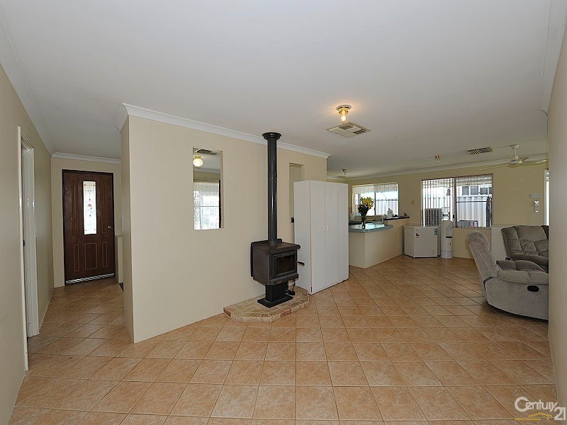 5 Buchanan Elbow, Greenfields WA 6210