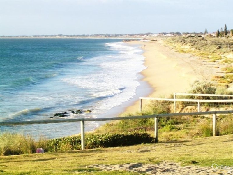 1/17 Cox Street, Mandurah WA 6210