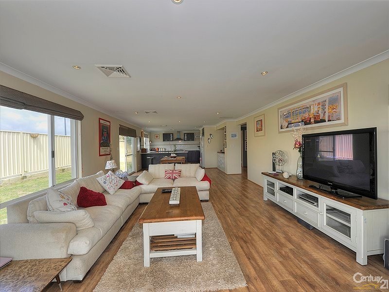 14 Nullagine Pass, Dawesville WA 6211