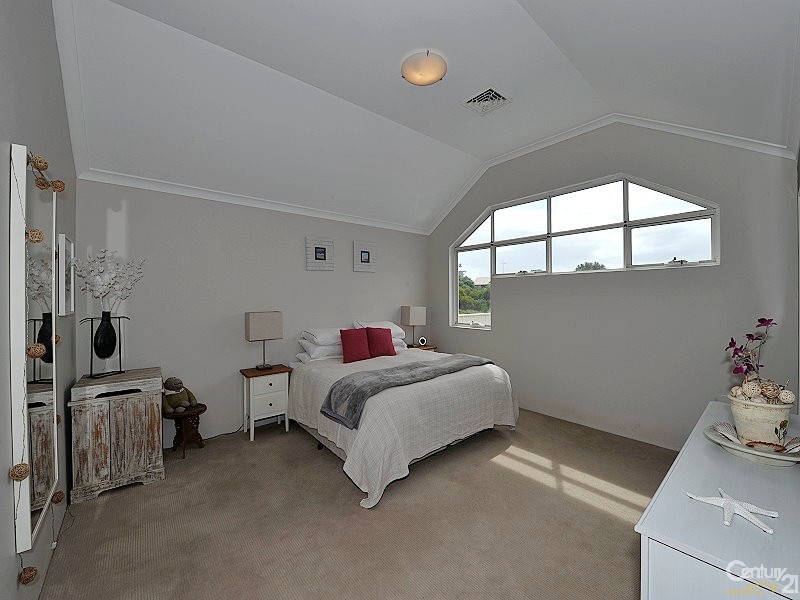 14 Nullagine Pass, Dawesville WA 6211
