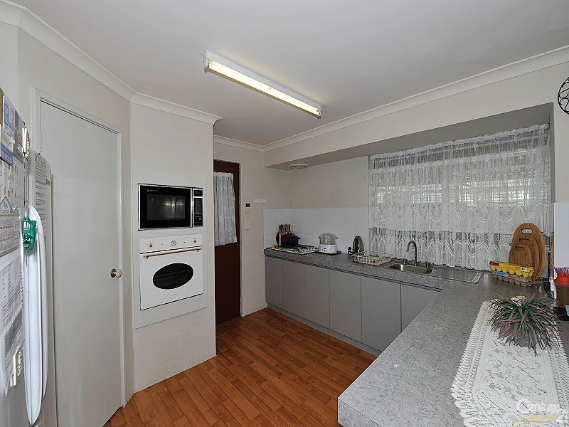 17 Pennington Gardens, Erskine WA 6210