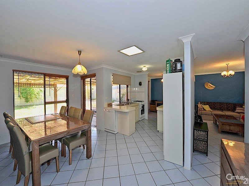 37 Challenger Road, Madora Bay WA 6210