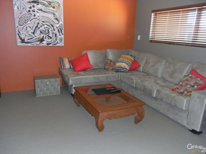 8 Eglinton Terrace, Dudley Park WA 6210