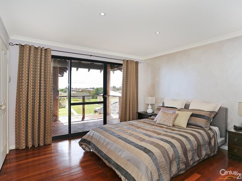 169 Ormsby Terrace, Silver Sands WA 6210