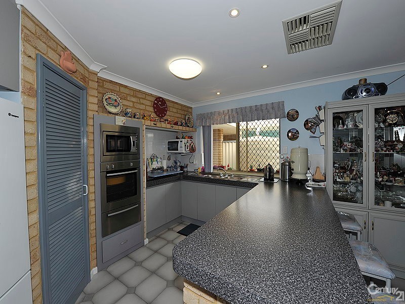 2/1 Wanjeep Street, Coodanup WA 6210