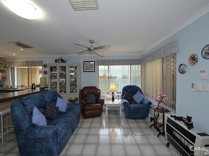 2/1 Wanjeep Street, Coodanup WA 6210