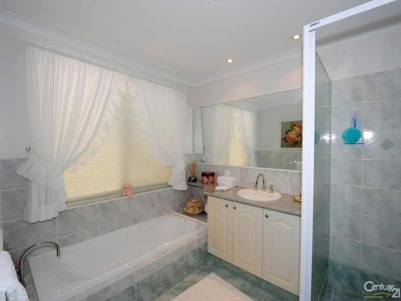 64 Aztec Island Retreat, Halls Head WA 6210