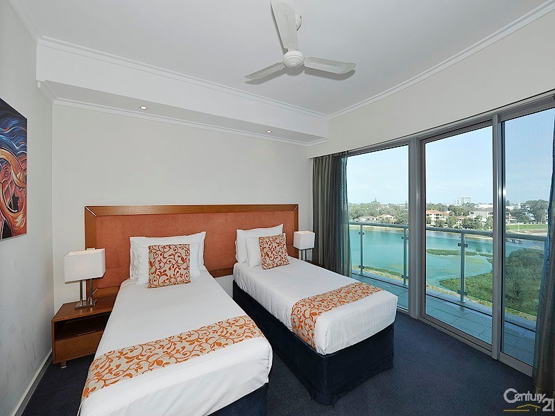 406 Seashells 16 Dolphin Drive, Mandurah WA 6210