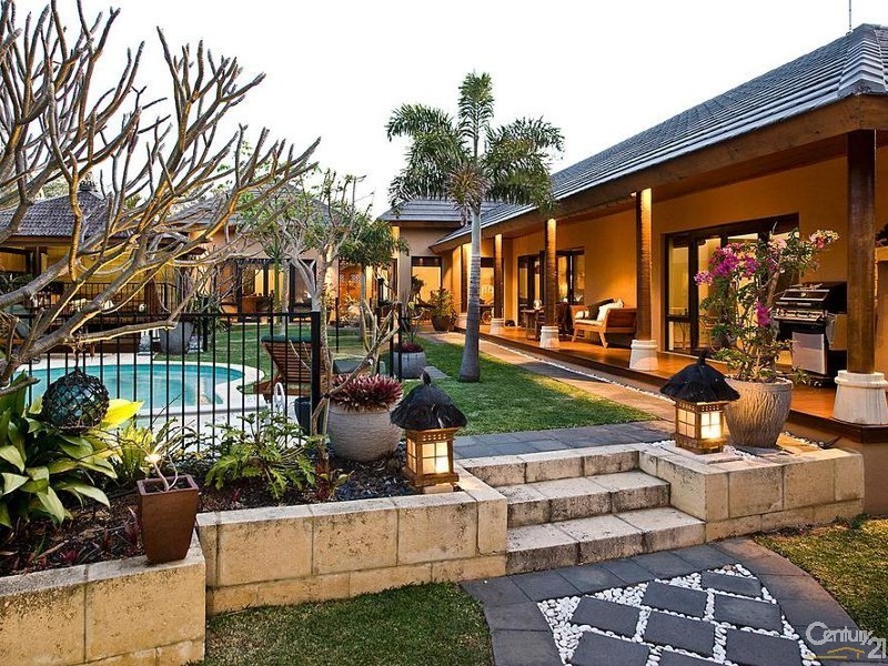 30 Yeedong Road, Falcon WA 6210